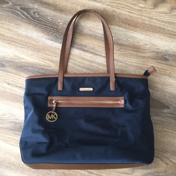navy blue nylon tote bag